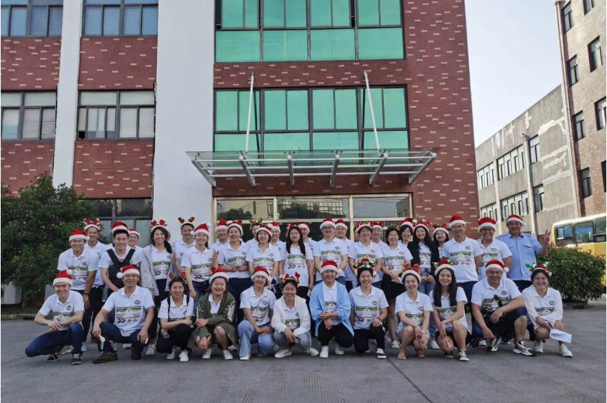 We Wish You A Merry Christmas At PACKMIC (3)